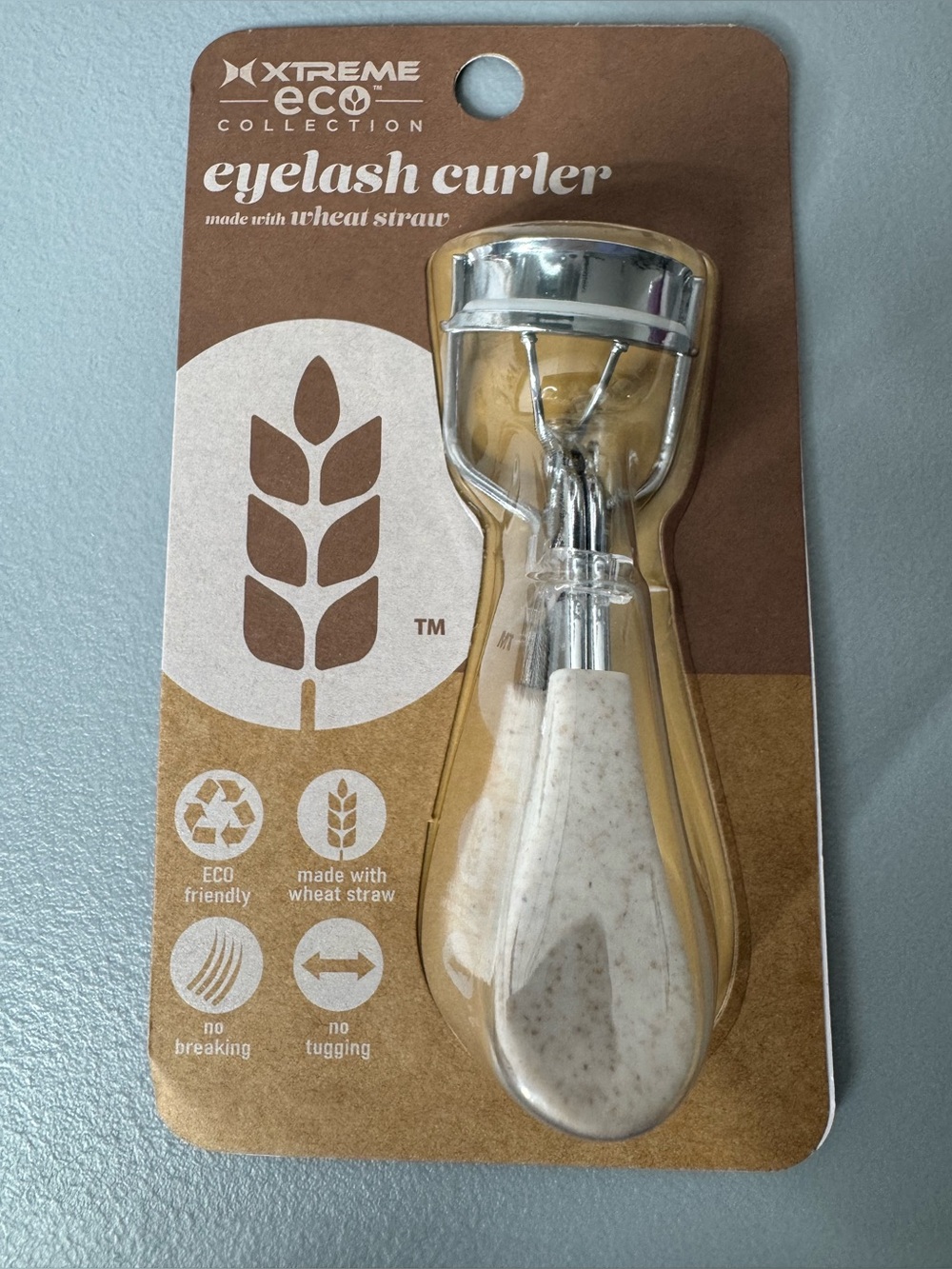 Xtreme Eco Eyelash Curler - Speckled Cream Handle made with wheat straw beige